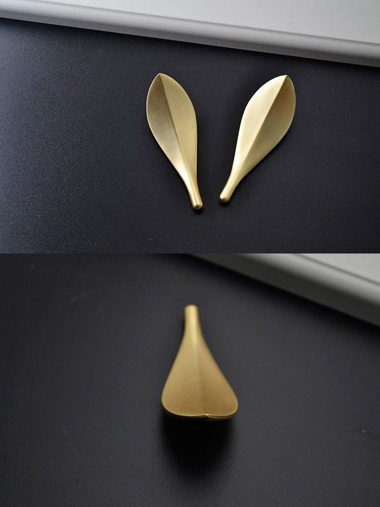 Nordic Style Solid Brass Gold Leaf Shaped 32mm Cabinet Knob Door Pulls Furniture Handles Knob Cabinet Knob Door Pulls Nordic Style Furniture Handles Knob Creative Light Luxury Handle Golden Leaf Handle Wardrobe Shoe Cabinet Bathroom Cabinet Handle Stevvex