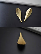 Nordic Style Solid Brass Gold Leaf Shaped 32mm Cabinet Knob Door Pulls Furniture Handles Knob Cabinet Knob Door Pulls Nordic Style Furniture Handles Knob Creative Light Luxury Handle Golden Leaf Handle Wardrobe Shoe Cabinet Bathroom Cabinet Handle Stevvex