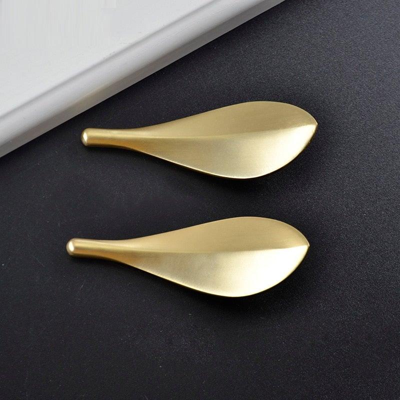 Nordic Style Solid Brass Gold Leaf Shaped 32mm Cabinet Knob Door Pulls Furniture Handles Knob Cabinet Knob Door Pulls Nordic Style Furniture Handles Knob Creative Light Luxury Handle Golden Leaf Handle Wardrobe Shoe Cabinet Bathroom Cabinet Handle Stevvex