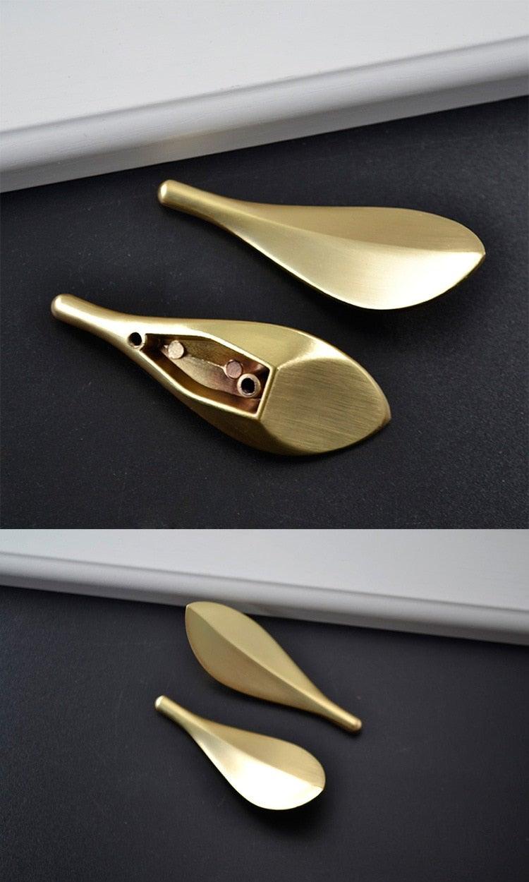 Nordic Style Solid Brass Gold Leaf Shaped 32mm Cabinet Knob Door Pulls Furniture Handles Knob Cabinet Knob Door Pulls Nordic Style Furniture Handles Knob Creative Light Luxury Handle Golden Leaf Handle Wardrobe Shoe Cabinet Bathroom Cabinet Handle Stevvex