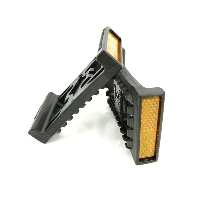 Pedal Cleats Flat Adapter Original Self Locking Pedal Flat Plate Conversion Device Suitable For Bike Pedals Bike Universal Clipless Platform Adapters Cleats Pedal Bicycle Pedal Adapters Stevvex