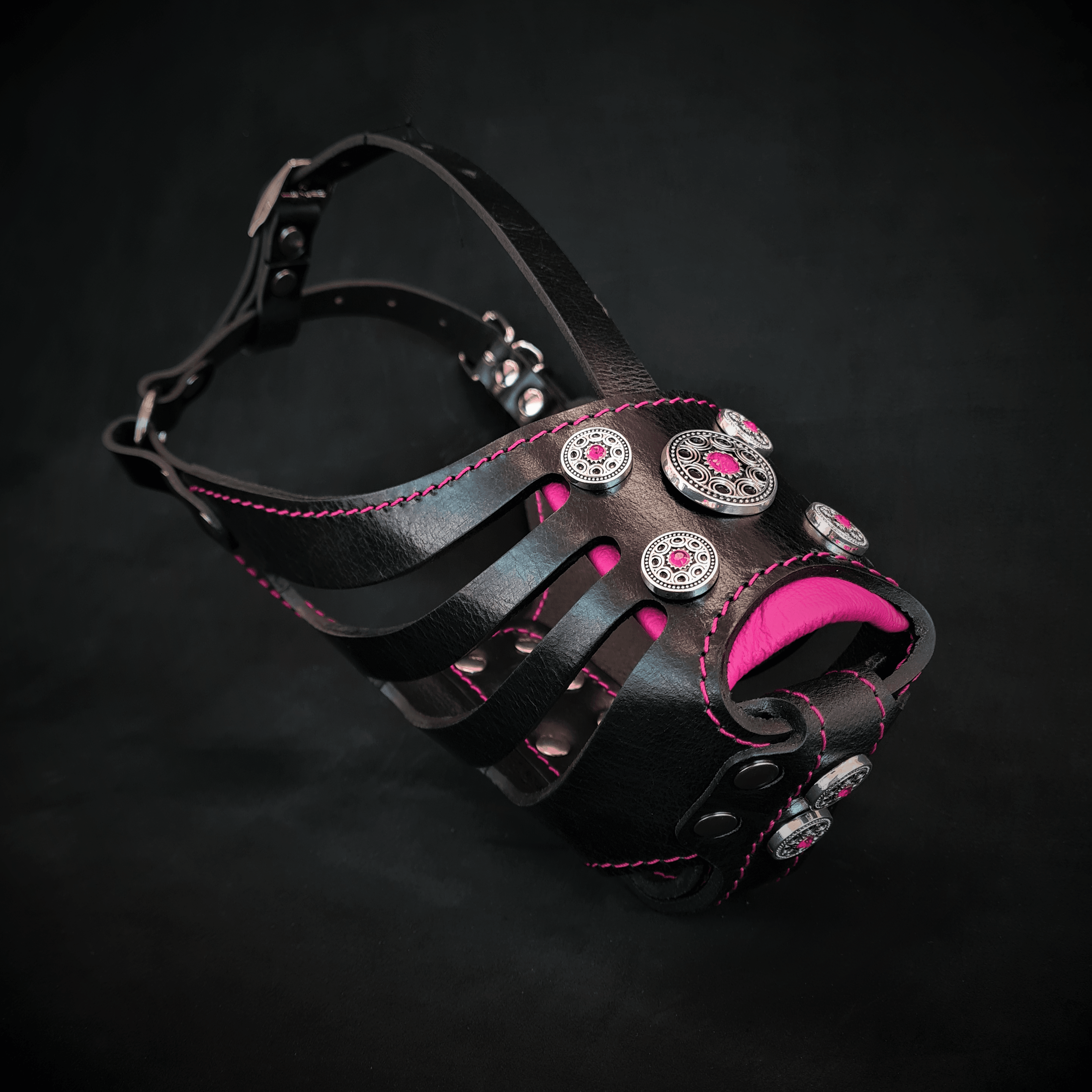 The ''Bijou'' Basket Muzzle Black & Pink - SJB-DIAMOND ELITES