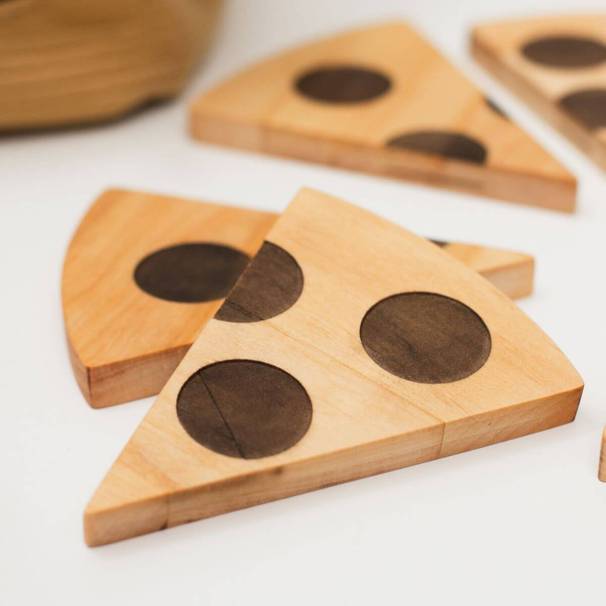 Wooden pizza toy - SJB-DIAMOND ELITES
