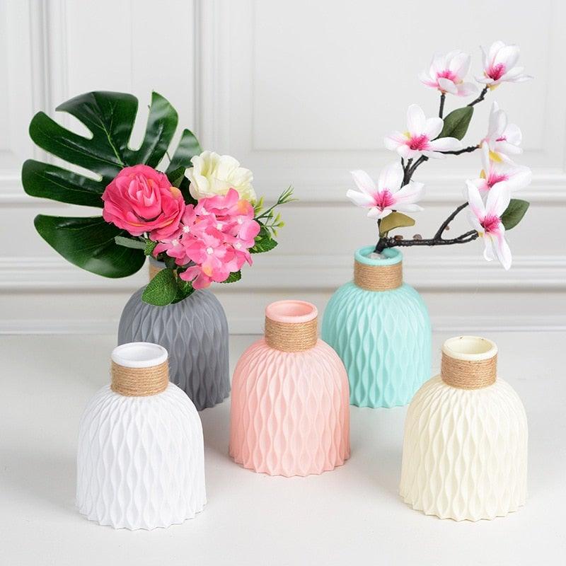Plastic Vases Anti-ceramic Unbreakable Basket Imitation Rattan Flower Vase For Home Décor Desktop Decoration Living Room Office or Bookshelf Stevvex