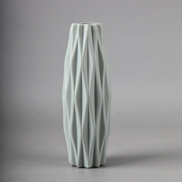 Plastic Vases Anti-ceramic Unbreakable Basket Imitation Rattan Flower Vase For Home Décor Desktop Decoration Living Room Office or Bookshelf Stevvex
