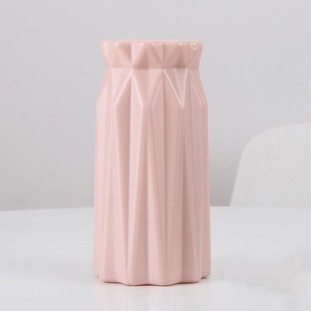 Plastic Vases Anti-ceramic Unbreakable Basket Imitation Rattan Flower Vase For Home Décor Desktop Decoration Living Room Office or Bookshelf Stevvex