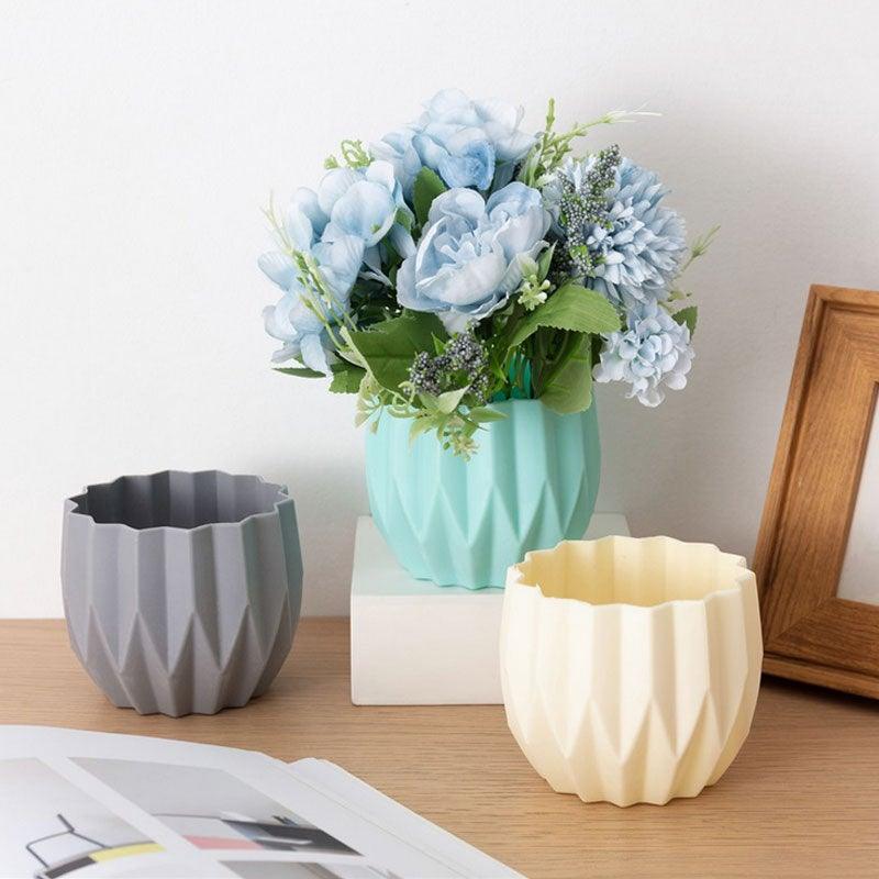 Plastic Vases Anti-ceramic Unbreakable Basket Imitation Rattan Flower Vase For Home Décor Desktop Decoration Living Room Office or Bookshelf Stevvex