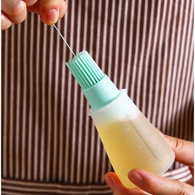 Portable Silicone Oil Bottle with Brush Oil Dispenser Liquid Oil Pastry Kitchen Baking BBQ Tool Kitchen Tools BBQ Baking Gadgets Silicon Oil Bottle Brush  Baking or Grilling Frying BBQ Stevvex