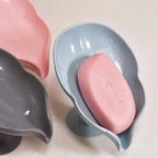 Portable Soap Dish Leaf Shape Soap Holder Leaf Shaped Soap Box Soap Dish For Bathroom Suction Cup Bathroom Storage For Soap Soap Dishes Sponge Container with Suction Cup Leaf Shape Self Draining for Bathroom Kitchen Sink Stevvex