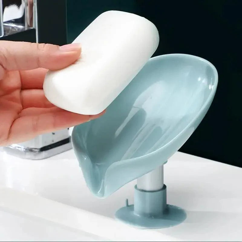 Portable Soap Dish Leaf Shape Soap Holder Leaf Shaped Soap Box Soap Dish For Bathroom Suction Cup Bathroom Storage For Soap Soap Dishes Sponge Container with Suction Cup Leaf Shape Self Draining for Bathroom Kitchen Sink Stevvex
