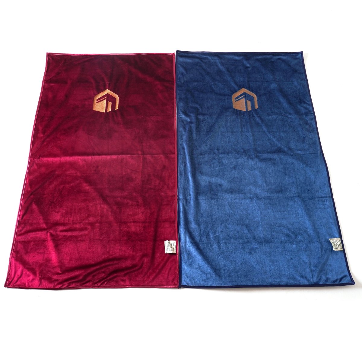 Premium German Velvet Travel Prayer Mat – Waterproof Compact Hypoallergenic Prayer Mat (MR080)