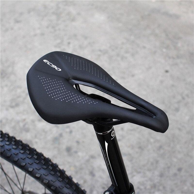 Road Bike Saddles PU Ultralight Breathable Comfortable Seat Cushion Bike Racing Saddle Superflow Road Bike Saddle High Performance And Comfortable Lightweight Sport Road Bike Seat Stevvex