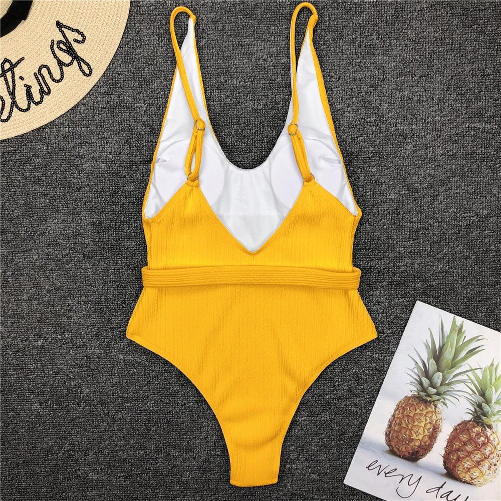 Luxury Black Female Swimsuit Vintage One Piece Ruffled Push Up Tummy Control Swimwear Halter One Piece Slimming Retro Swimsuit Women's Plus Size Push Up Bathing Suit Solid Red Swimwear Women Padded Bathing Suits Stevvex