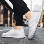 New Men Sneakers Light Fashion Casual Shoes Slip-On Comfortable Women Pink Couple Shoes Outdoor Walking Footwear Non-Slip Running Climbing Shoes Sneakers Stevvex
