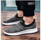 New Men Sneakers Light Fashion Casual Shoes Slip-On Comfortable Women Pink Couple Shoes Outdoor Walking Footwear Non-Slip Running Climbing Shoes Sneakers Stevvex
