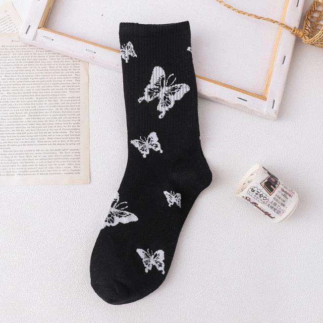 New Fashion Kawaii Cute Smilies Patterned Socks Pure Cotton Cartoon Pattern Hip Hop Style Breathable Mid Tube Socks Skateboard Socks Soft Long Sock for Men And Women Stevvex