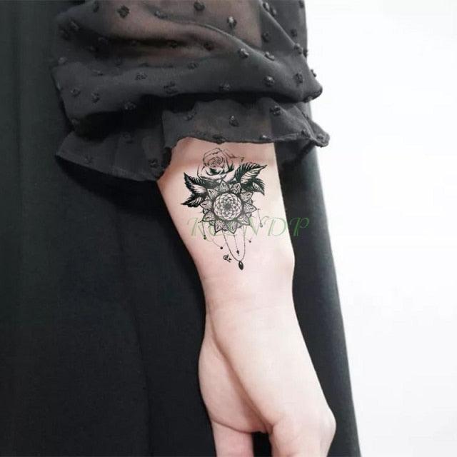 Luxury Different Waterproof Temporary Tattoo Sticker Snake Flower Fake Tattoo Body Art Adult Fashion Stickers For Womens Mens Stevvex