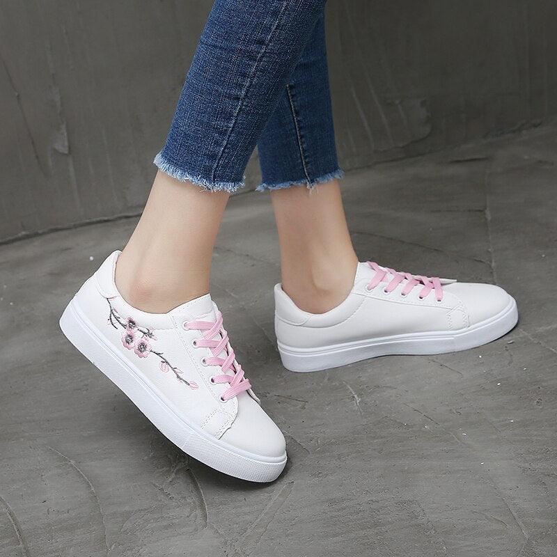 Spring Fashion Breathble Women Sneakers Leather Platform Shoes Women Lace Up Casual Shoes White Fashion Sneakers White PU Leather Platform Sneaker For Women Lace Up Walking Sneakers Stevvex