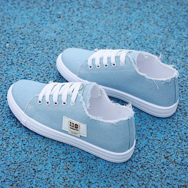 Women Casual New Spring Sneakers Fashion Embroidered White Sneakers Breathable Flower Lace-Up Leather Casual Sports Flat Low Top Sneaker Stevvex