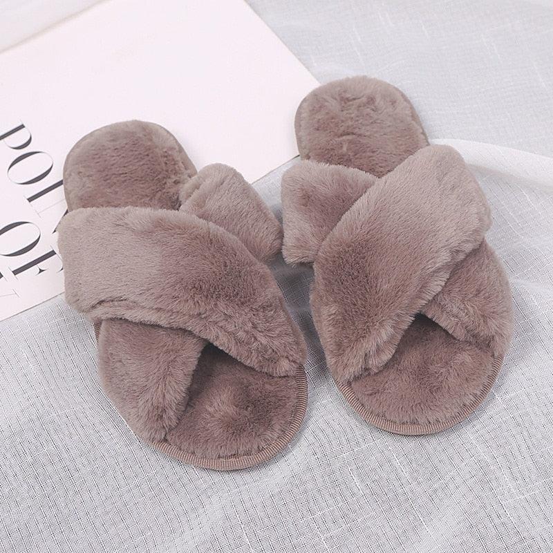 Warm Fluffy Slippers Women Faux Fur Slipper Indoor Floor Slides Flat Soft Furry House Warm Comfortable Fuzzy Furry Bedroom Slippers Indoor Cozy Memory Foam Anti-Slip Flip Flops Stevvex