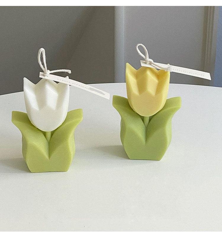 Tulip Candle Aroma Decoration Wedding Souvenir Birthday Gift Decoration Candles Handmade Delicate Tulip Flower Shape Candle  Perfect for Birthday Party Wedding Spa Home Decor Stevvex