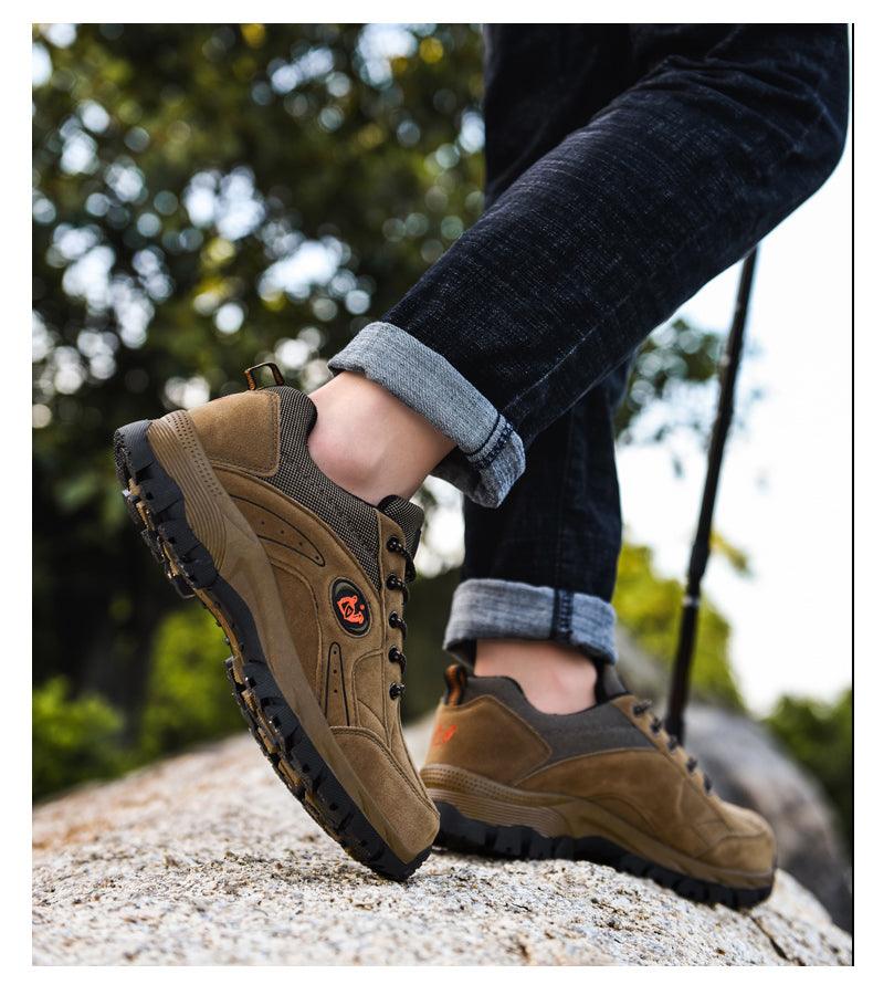 Winter Couple Outdoor Hiking Shoes Winter Warm Men's Shoe Lightweight Non-Slip Sneakers Low Top Walking Shoes For Outdoor Trailing Walking Climbing Running Shoes For Cold Weather Stevvex