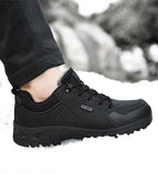 Black Leather Hiking Shoes Wear Resistant Outdoor Sport Mens Shoes Lace-Up Mens Climbing Hunting Low Cut Boots Leather Walking Shoes For Outdoor Training