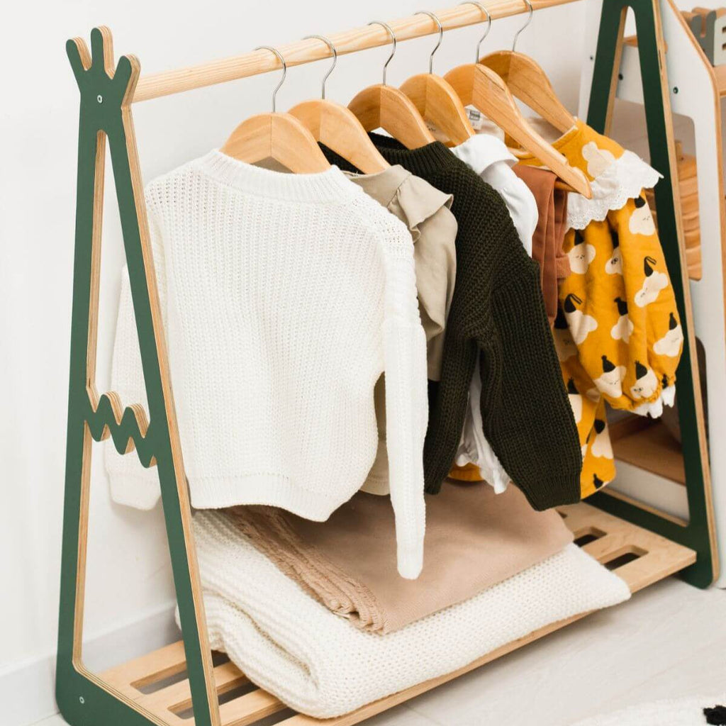 Wooden children's clothing rack - SJB-DIAMOND ELITES