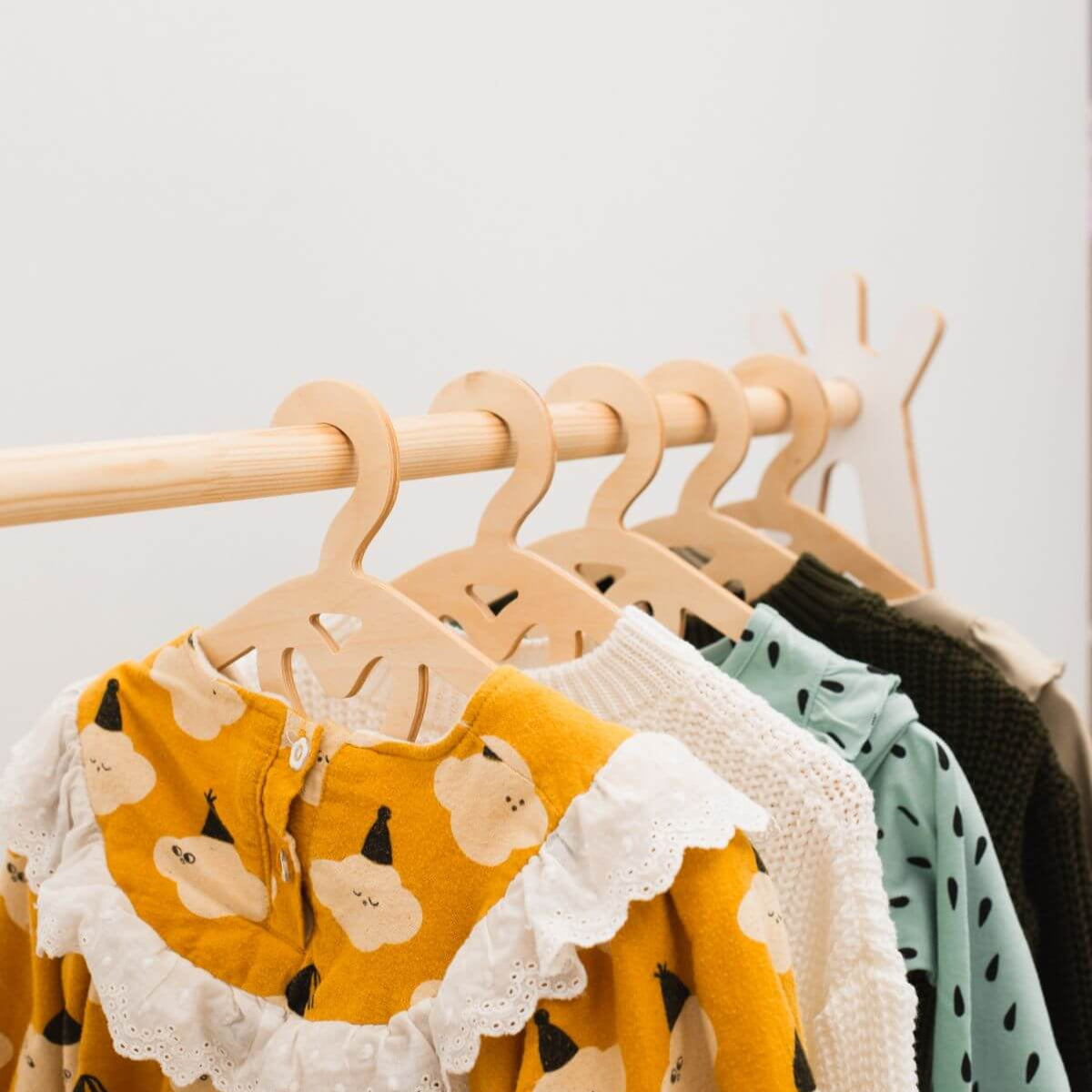 Pack of 10 Kid's Wooden Hangers - SJB-DIAMOND ELITES