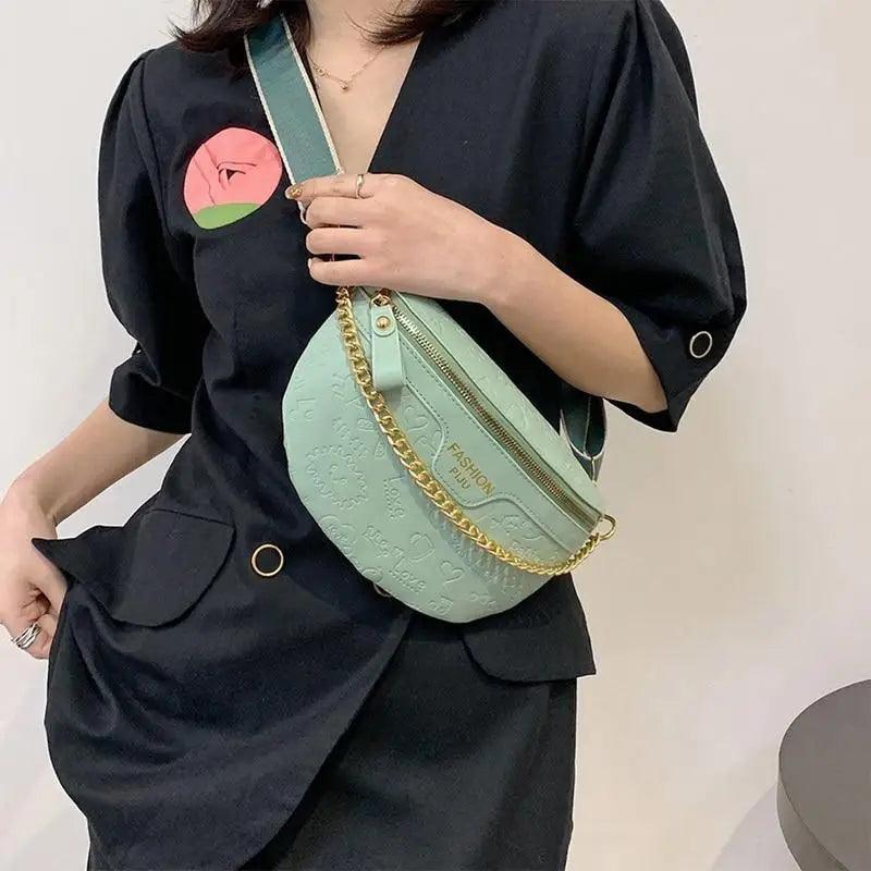 Retro Waist Bag PU Leather Fanny Pack Purse Leather with Gold Chain Strap Stylish Waist Pack Women Belt Bag Multifunctional Chest Bag Stevvex