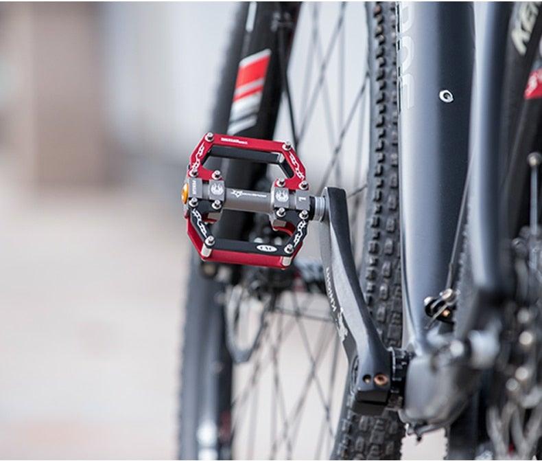 Road Bike Pedals Aluminum Alloy Anti-slip Bicycle Pedals Hollow-Carved Design Pedals Bicycle Accessories Mountain Bike Pedals Flat Bicycle Pedals Platform Cycling Sealed Bearing Aluminum Pedals For Mountain Bike Stevvex