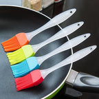 Silicone Basting Brush Pastry Barbecue Oil Brushes Baking Bakeware Bread BBQ Brush for Kitchen Cooking Random Color Silicone Oil Brush and Spatula Cake Bake Barbeque Pastry Brushes Heat Resistant BBQ Accessories Stevvex