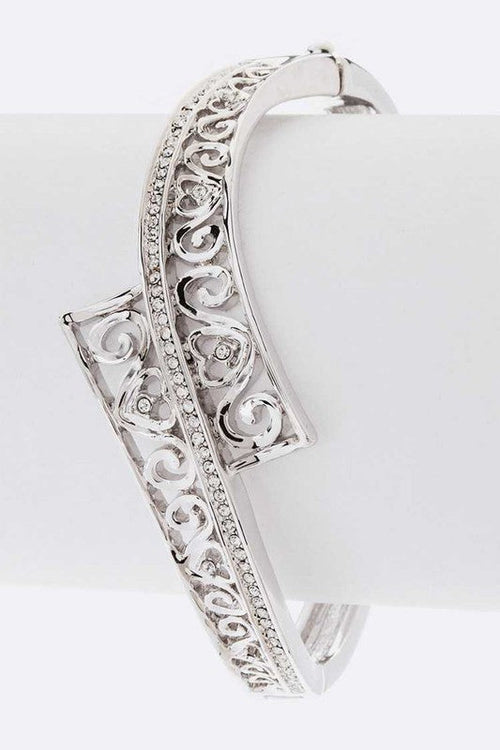 Gold Heart Cutout Hinge Bangle Bracelet For Women Elegant