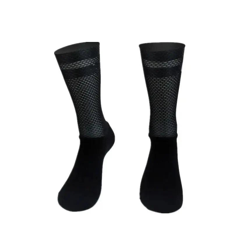Simple Modern Design Anti Slip Silicone Cycling Socks  For Men Unique  Bicycle Running Socks Lightweight Breathable Sports Socks Stevvex