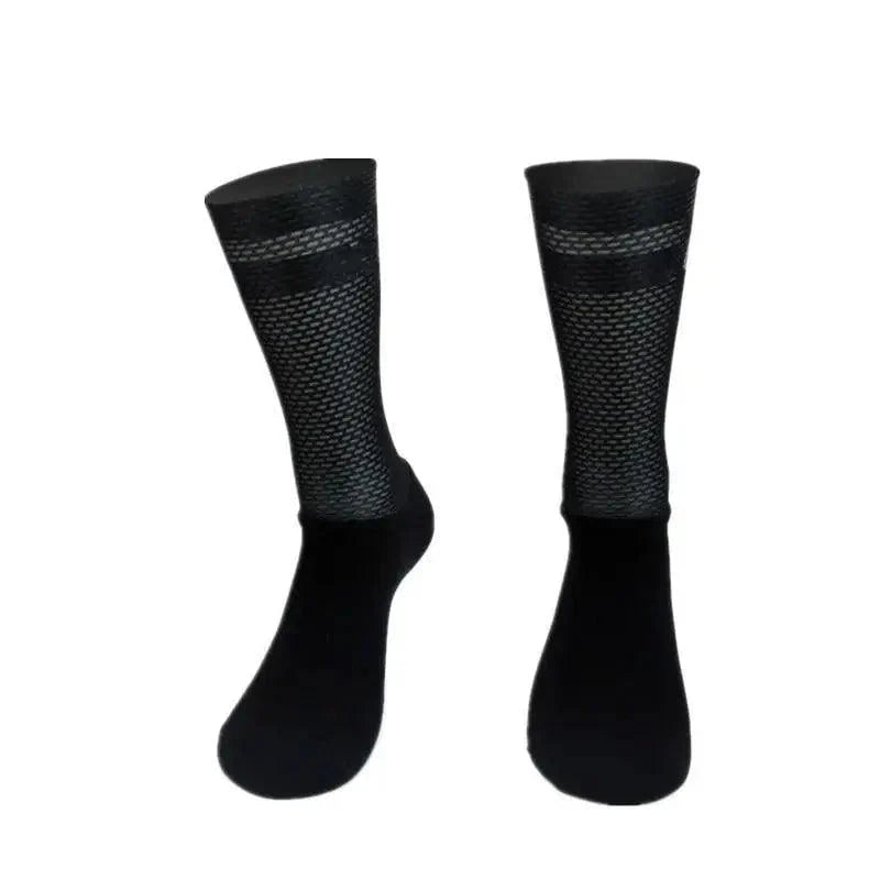 Simple Modern Design Anti Slip Silicone Cycling Socks  For Men Unique  Bicycle Running Socks Lightweight Breathable Sports Socks Stevvex