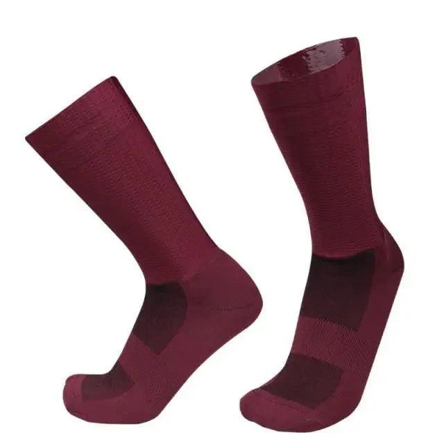 Simple Modern Design Anti Slip Silicone Cycling Socks  For Men Unique  Bicycle Running Socks Lightweight Breathable Sports Socks Stevvex
