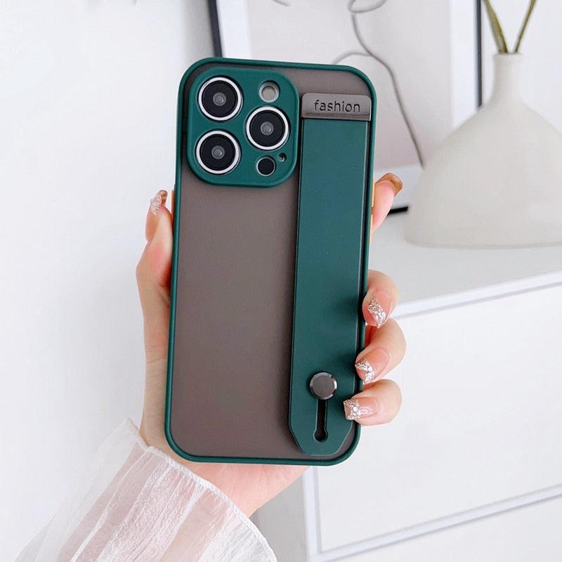 Simple Unique Design Silicone Case Lens Full Protection Shockproof Armor Wrist Band Phone Case For iPhone 14 13 12 11 Pro Max XR XS X 7 8 Plus Luxury Silicone Bumper Hard Iphone Cover Stevvex
