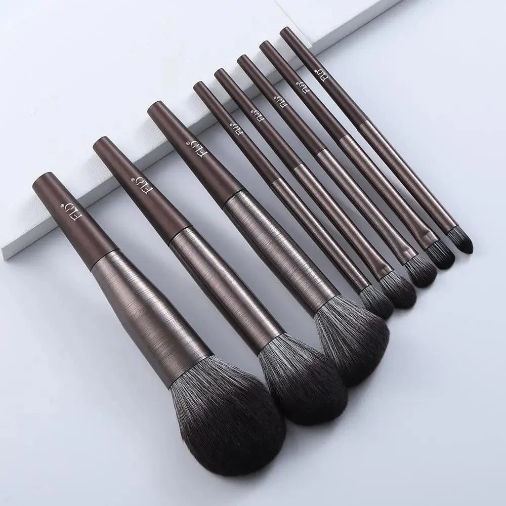 Sizzling 11/8pcs Natural Hair Green Makeup Brushes Foundation Powder Eyeshadow Eyebrow Brush Set Profesional Cosmetic Tool Stevvex