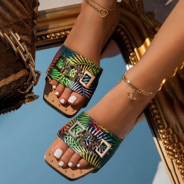Slides Women Flip Flops Shoes Slippers Rhinestones Sandals Slide Diamond Slipper Slide Open Toe Flat Sandals With Clear Rhinestone Flip Flops Fashion Casual Slip On Party Shoes Stevvex