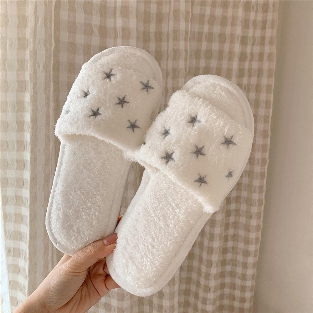 Soft Fur Home Slippers Warm Fluffy Plush Slippers Winter Cotton Slippers Fashionable Plush Shoes Fur Slippers Flip Flop Open Toe Cozy House Slippers Stevvex