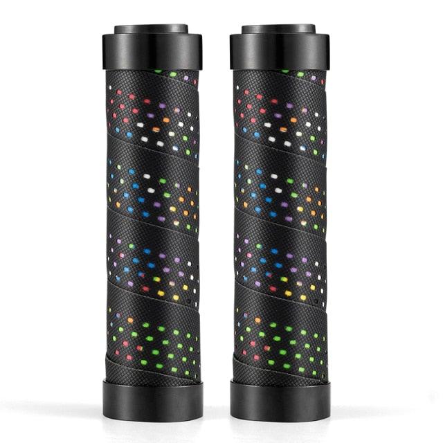 Sponge Bicycle Grips Handle Anti-Skid 3D Silicone Grip Cycling Handlebar Ultralight Bike Grips Foam Single Lock On Bicycle Handle Bar Soft Comfortable Non-Slip Bike Handle Grips For Mountain Beach Cruiser Scooter Stevvex