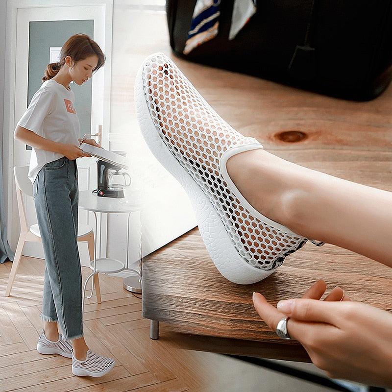 Sport Mesh Breathable Women Shoes Fashion Sports Soft Comfortable Women Shoes Fashion Slip-On Sports Shoes Soft Sole Breathable Comfortable Running Walking Shoes Stevvex