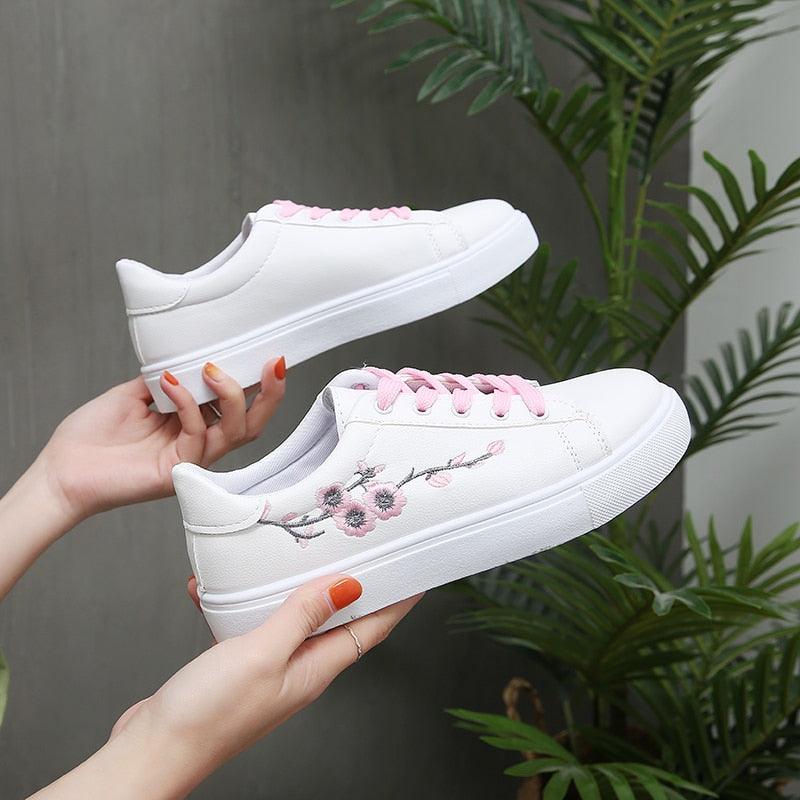 Spring Fashion Breathble Women Sneakers Leather Platform Shoes Women Lace Up Casual Shoes White Fashion Sneakers White PU Leather Platform Sneaker For Women Lace Up Walking Sneakers Stevvex