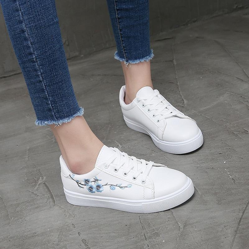 Spring Fashion Breathble Women Sneakers Leather Platform Shoes Women Lace Up Casual Shoes White Fashion Sneakers White PU Leather Platform Sneaker For Women Lace Up Walking Sneakers Stevvex