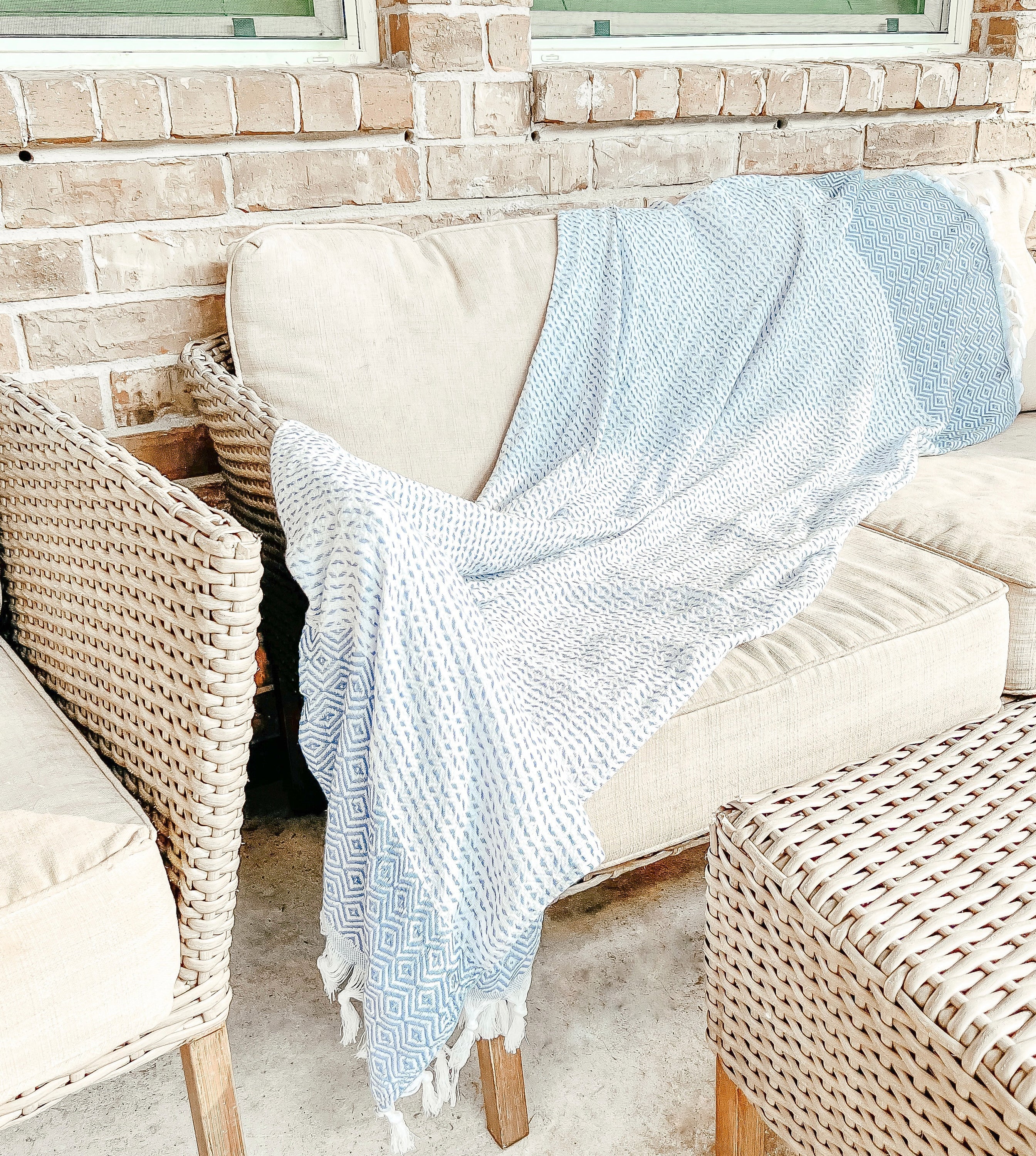 XL Turkish Cotton Towel 200 GSM Oversized Bath Beach Swim Hair Picnic Throw BandsCo Straps