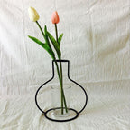 Style Retro Line Flowers Vase Frame Nordic Style Wall Hanging Metal Holder Modern Solid Home Decor Modern Rose Frame Clear Vase Planter Flower Holder Decorations for Wedding Living Room, Office Party Stevvex