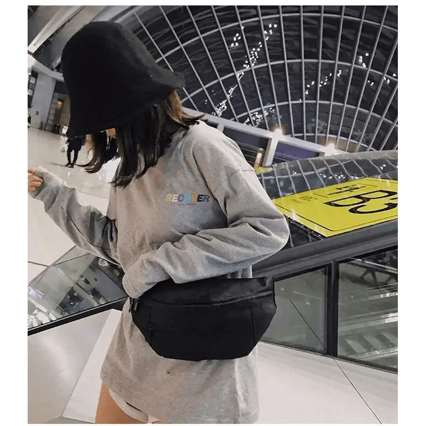 Stylish And Fashionable Fanny Bag For Women Rave Festival Bum Travel Waist Pack Black And White Checkered Stevvex