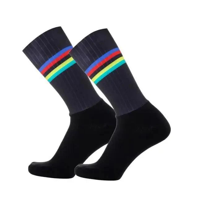 Stylish Summer  Breathable Cycling Socks For Men Anti Slip Seamless Sports Cycling Socks For Men Modern Design Running Sports Socks Stevvex