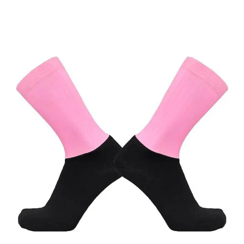 Stylish Summer  Breathable Cycling Socks For Men Anti Slip Seamless Sports Cycling Socks For Men Modern Design Running Sports Socks Stevvex