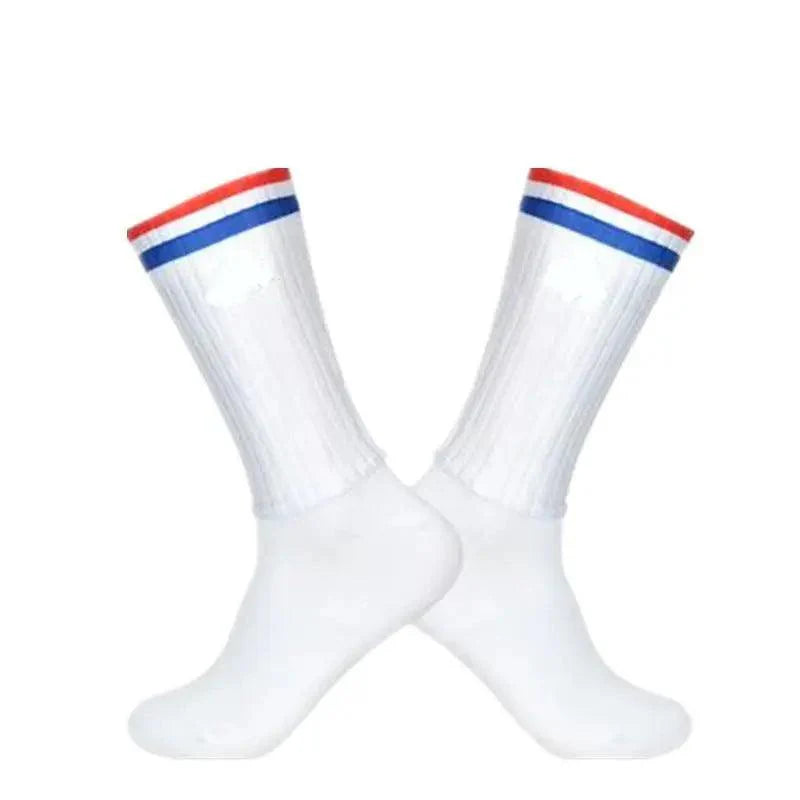 Stylish Summer  Breathable Cycling Socks For Men Anti Slip Seamless Sports Cycling Socks For Men Modern Design Running Sports Socks Stevvex